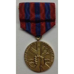 Zaslúžilý bojovník proti fašizmu, bronzová pozlátená medaila, I. trieda, ČSSPB, ČSSR